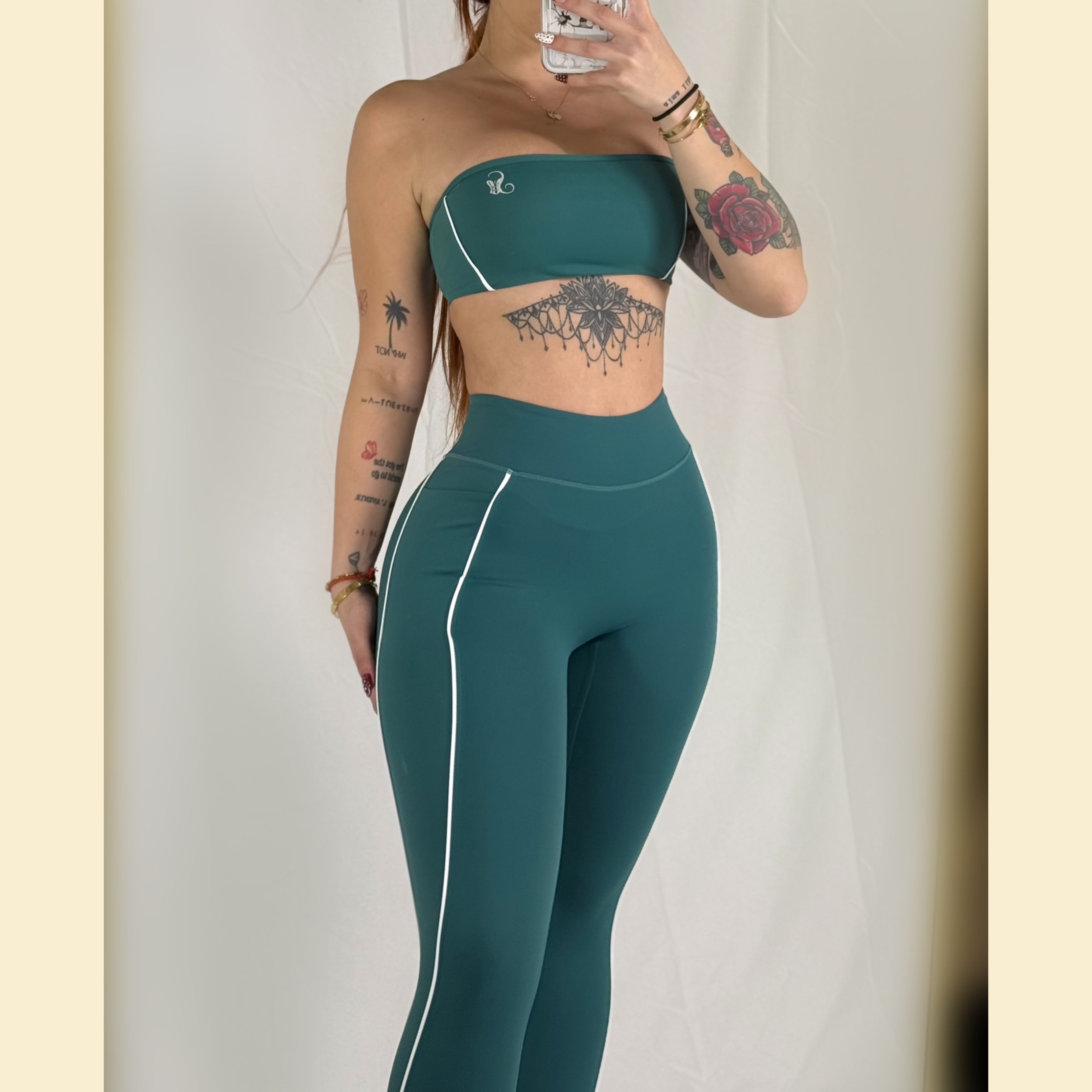 Emerald line set