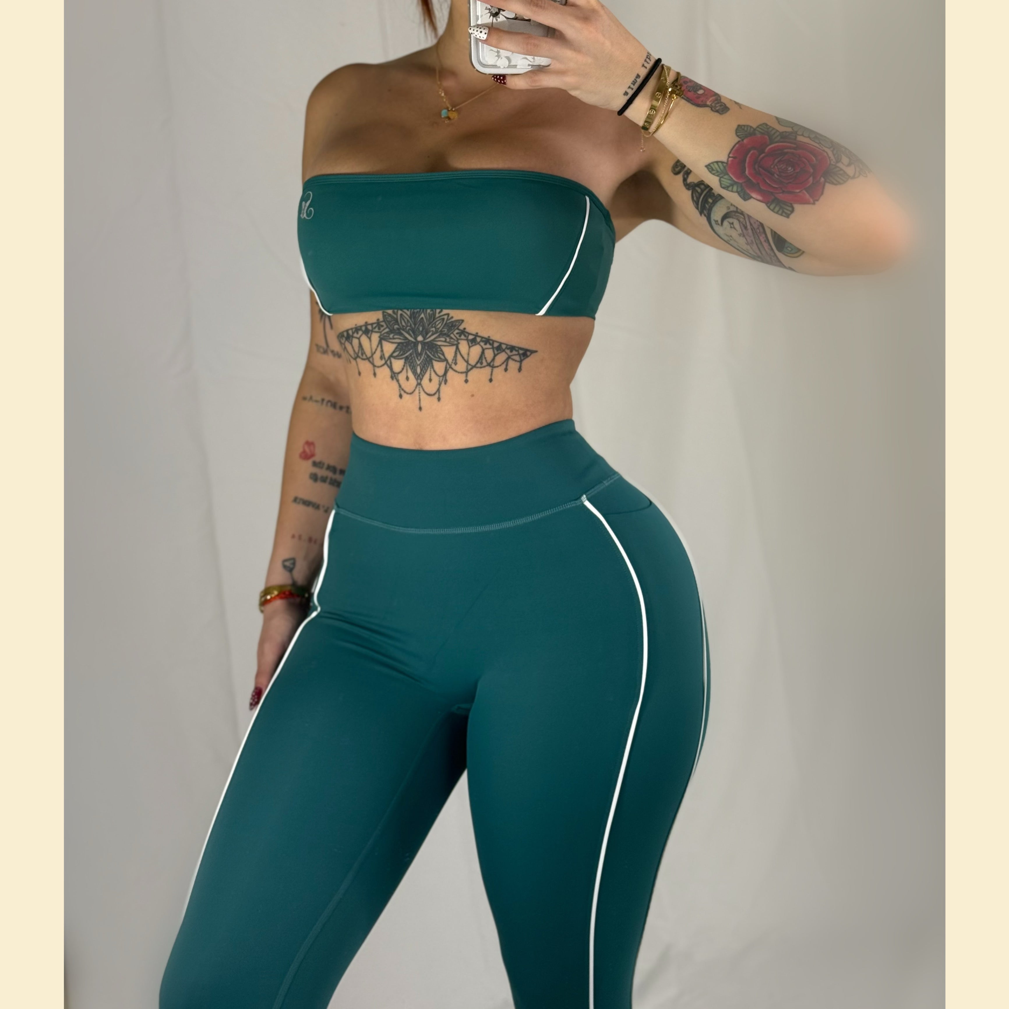 Emerald line set