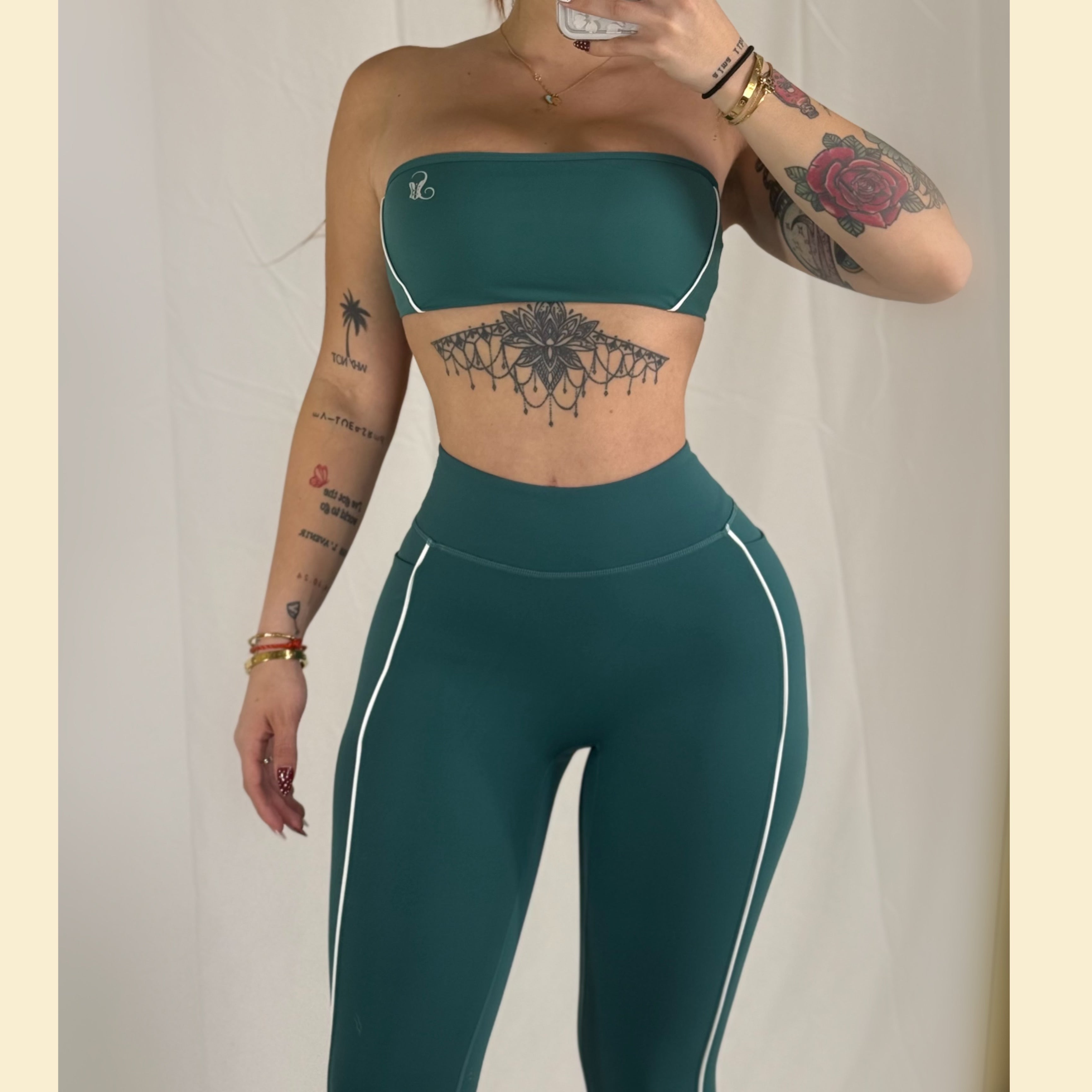 Emerald line set